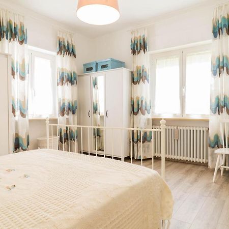 Casa Linda, A Due Passi Dal Mare Apartment Нумана Екстериор снимка