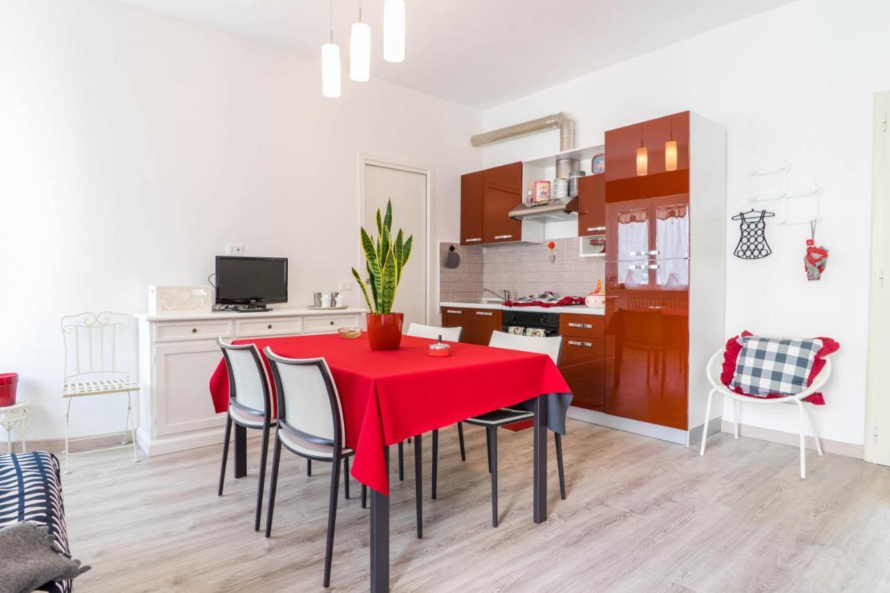 Casa Linda, A Due Passi Dal Mare Apartment Нумана Екстериор снимка