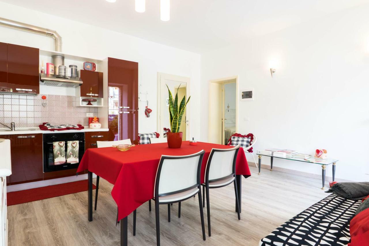 Casa Linda, A Due Passi Dal Mare Apartment Нумана Екстериор снимка