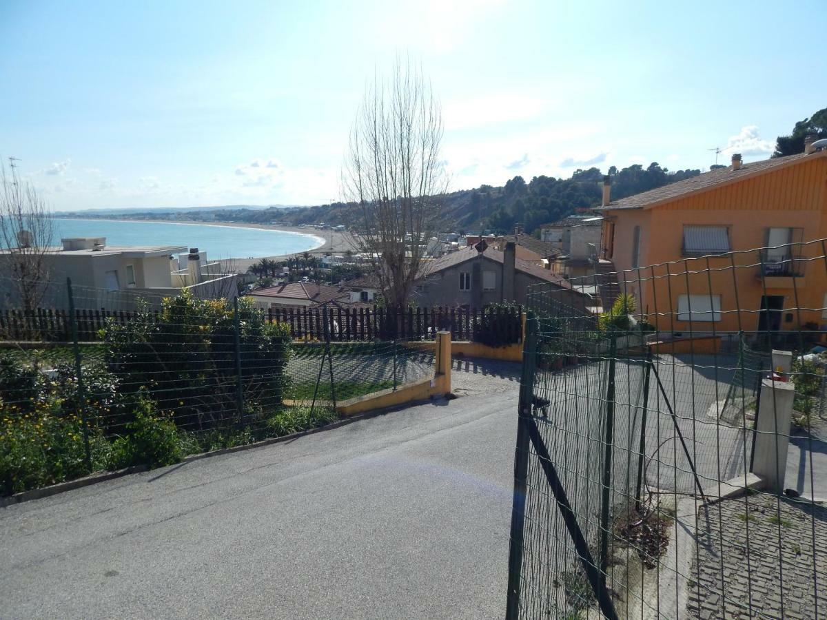 Casa Linda, A Due Passi Dal Mare Apartment Нумана Екстериор снимка