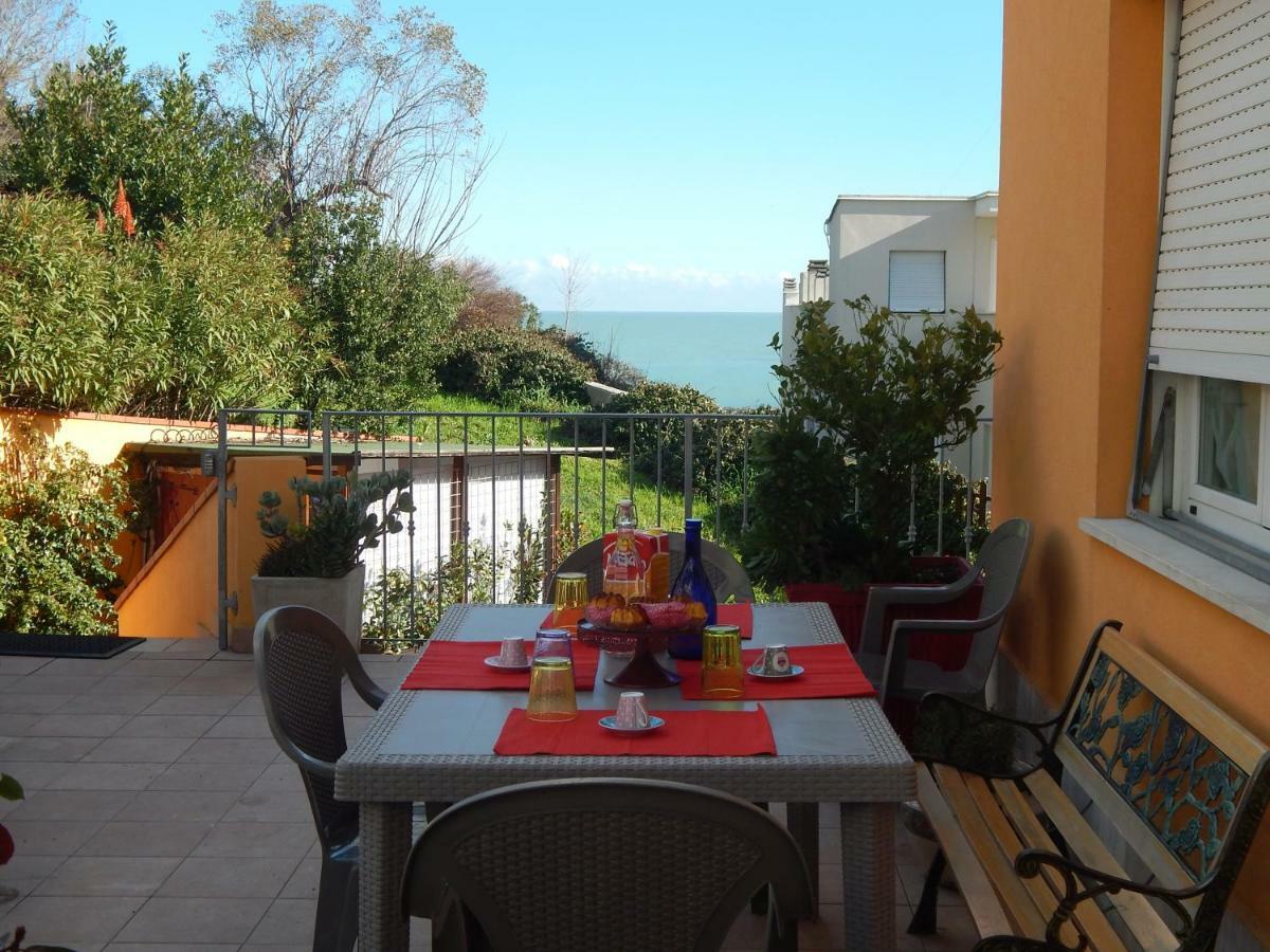 Casa Linda, A Due Passi Dal Mare Apartment Нумана Екстериор снимка