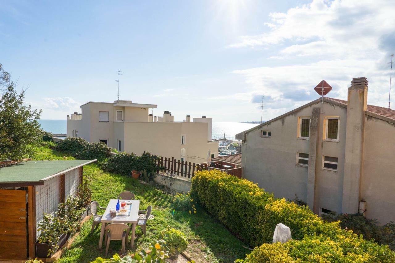 Casa Linda, A Due Passi Dal Mare Apartment Нумана Екстериор снимка