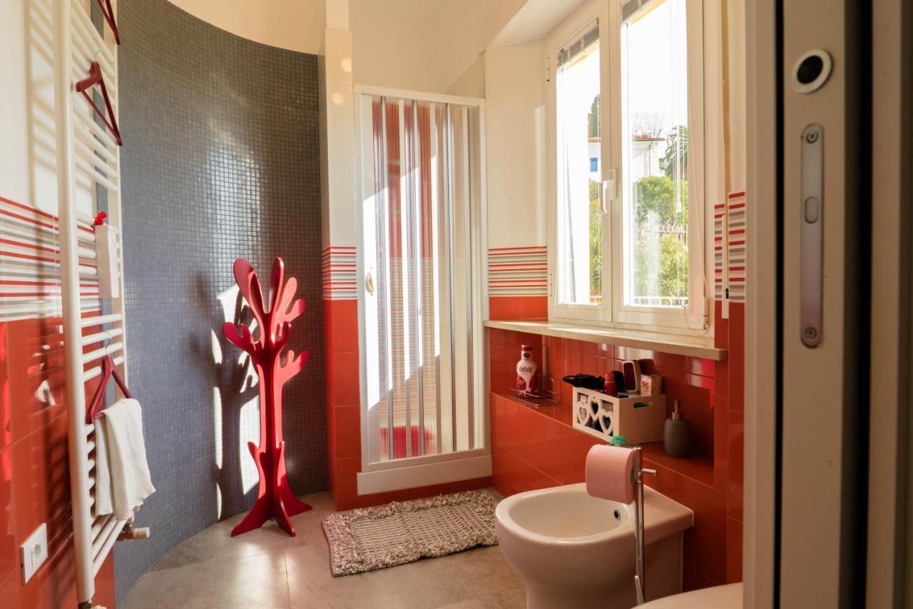 Casa Linda, A Due Passi Dal Mare Apartment Нумана Екстериор снимка